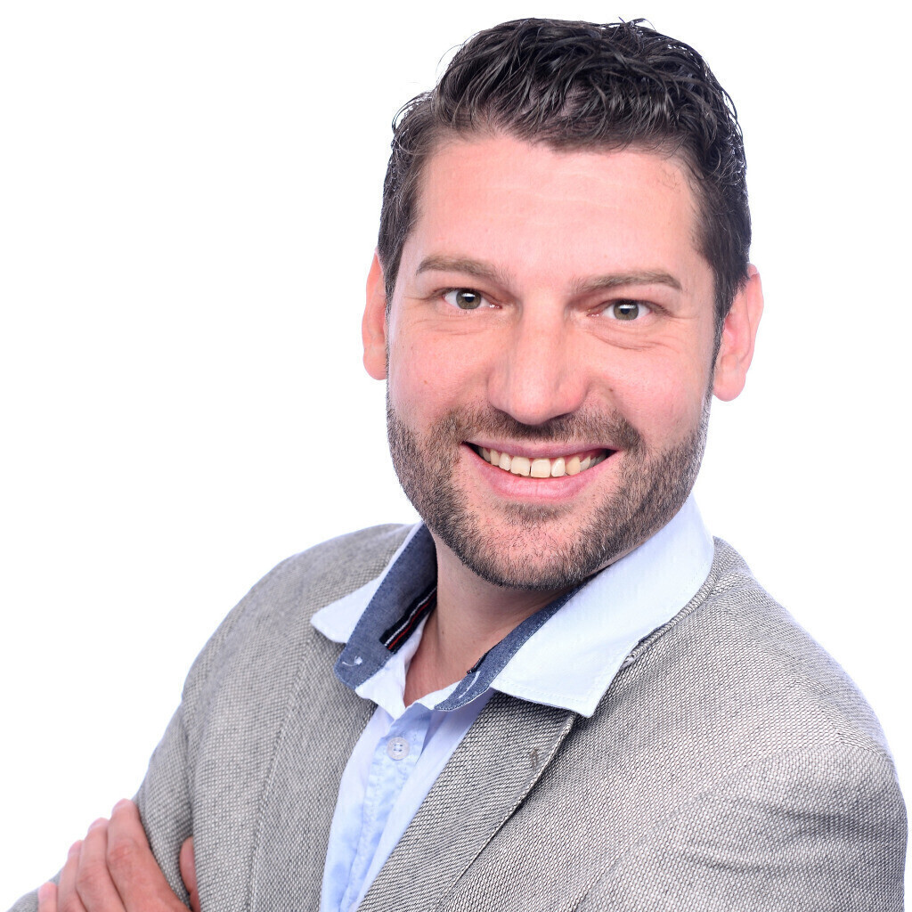 Viktor Fast Geschäftsführer Finanz.Haus GmbH & Co.KG XING