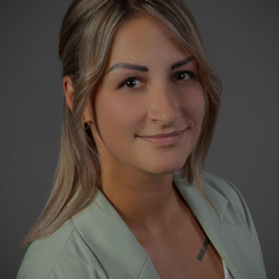 Julia Schulze