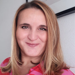 Andrea Lenart-Decker