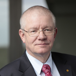 Stefan Oeckíng