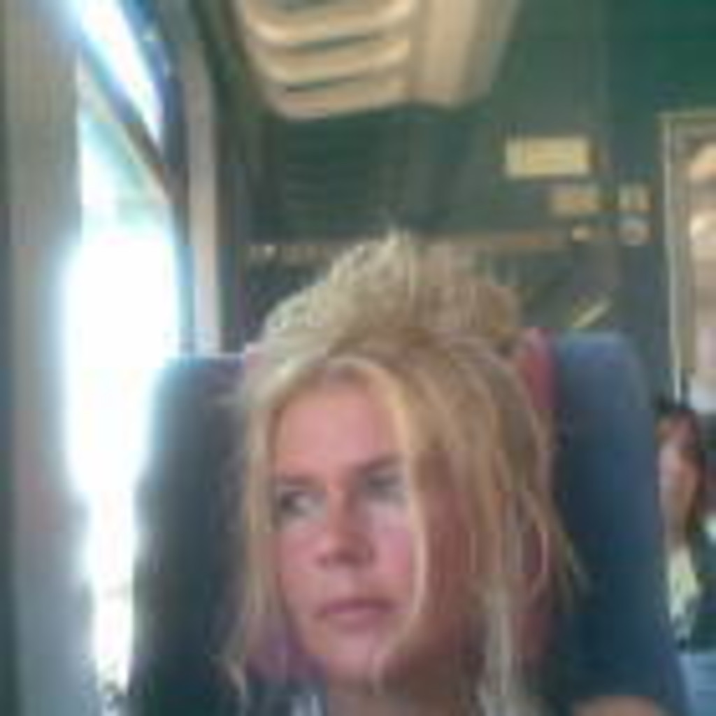 Annika Mäkinen Künstlerin Sport u.Fun Factory Marketing GMBH XING