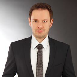 Dr. Christoph John
