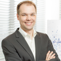 Dr. Daniel Damböck