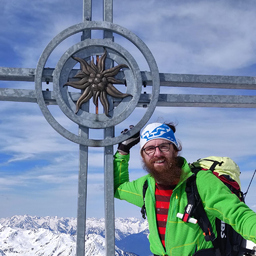 Dr. Simon Ostermann