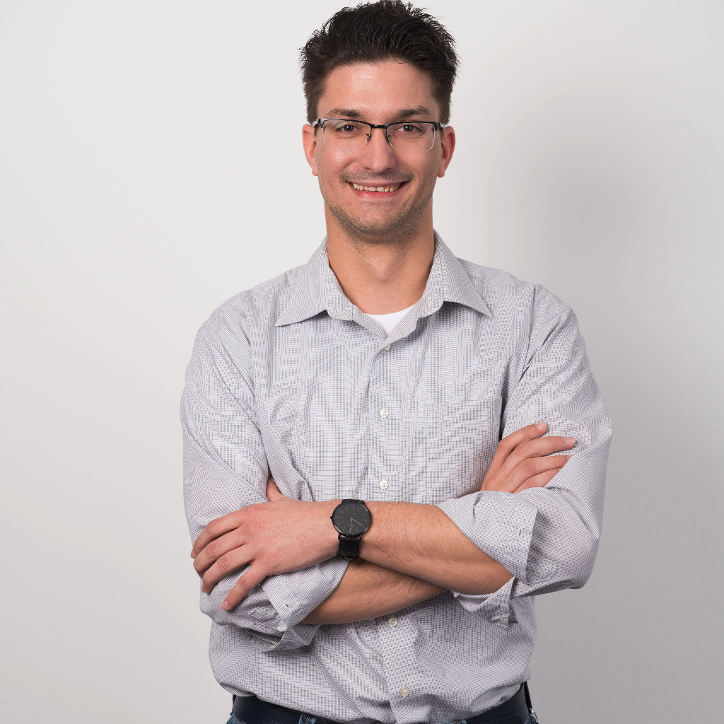 Dipl.Ing. Sebastian Kühn Berechnungsingenieur MercedesAMG GmbH XING