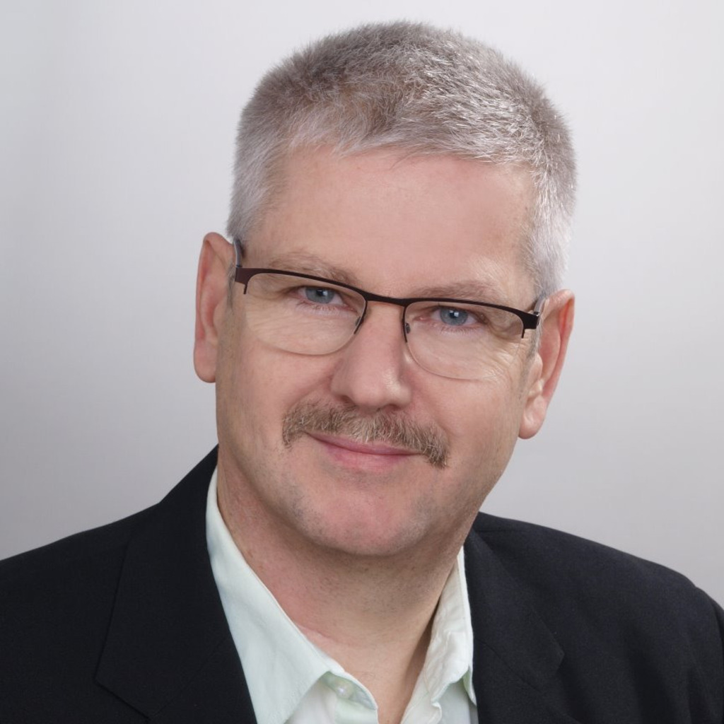 Jürgen Lindenmeier Leiter Hochbau / Facility Management SWEG