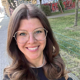 Katja Lange