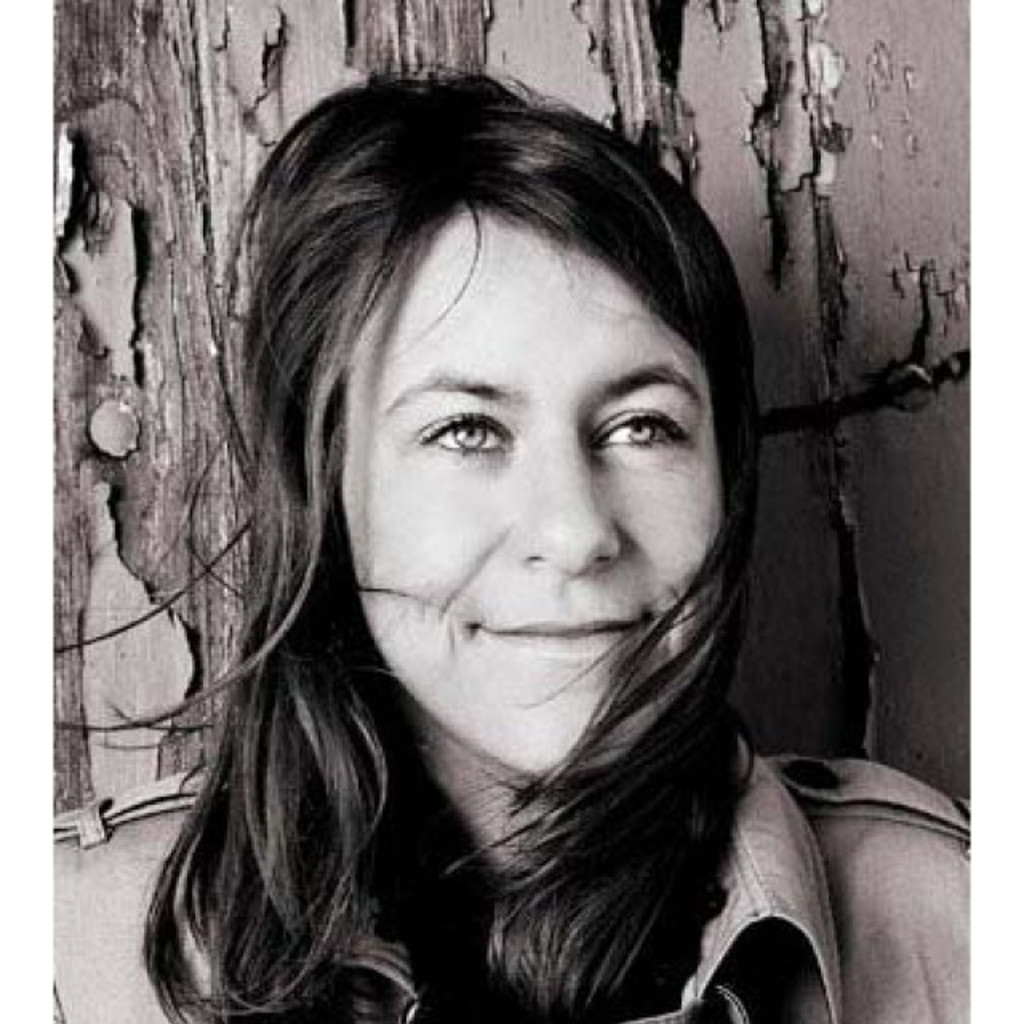 Antje Schröder director Grace Helly Graphics XING