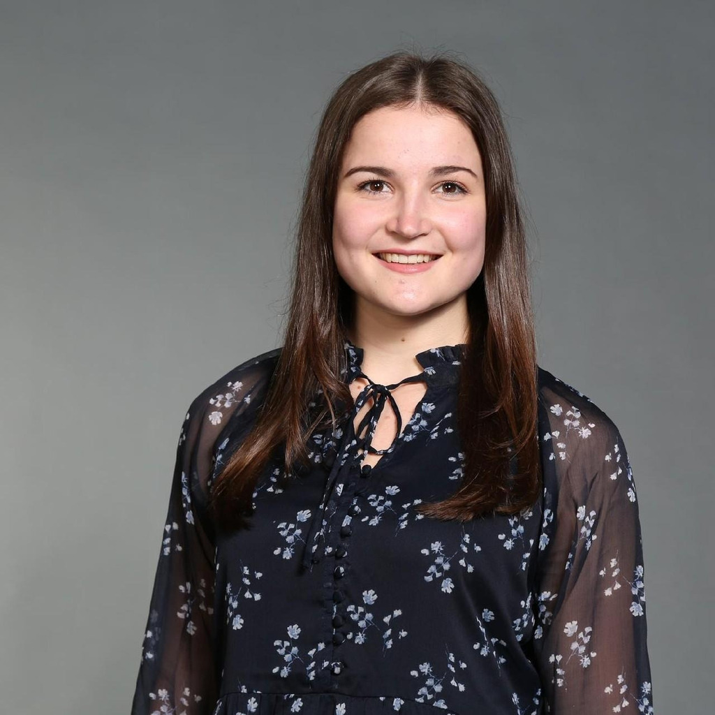 Sabrina Rösch Personalreferentin Recruiting E. Breuninger GmbH & Co