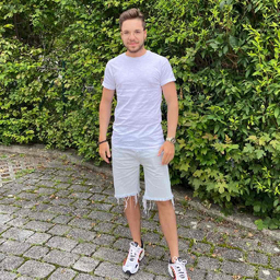 Cüneyt Nouredin
