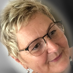 Claudia Schrage