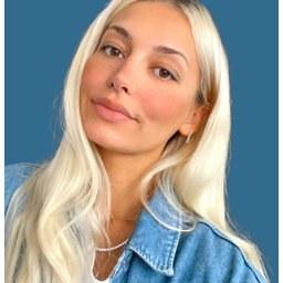 Büsra Salman