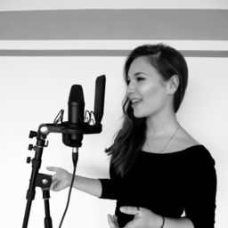 Janine Yesim