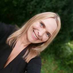 Mag. Bettina Theurer
