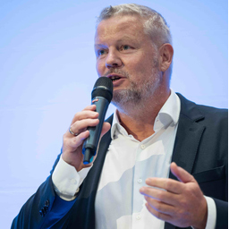 Torsten Kracht