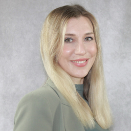 Dr. Desiree Maxa
