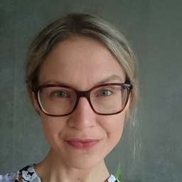 Dr. Julia Schmidt