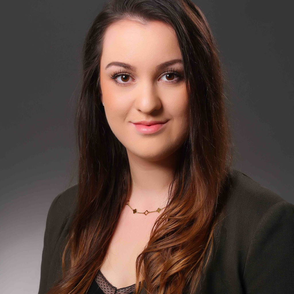 sarah-pohl-duales-studium-sozialversicherungsrecht-hochschule-des