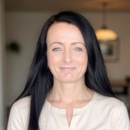 Christina Schuster
