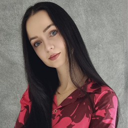Julia Erhardt