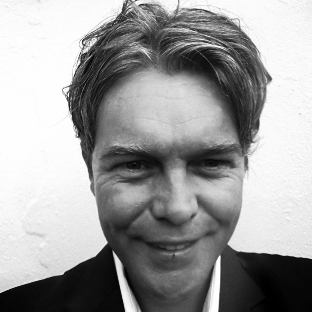 simon perrin UK Country Manager Project Partners XING