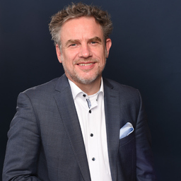 Dr. Matthias Hobbie