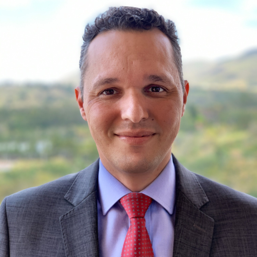 Dipl.Ing. Bruno Abreu Country Service Manager Abbott in