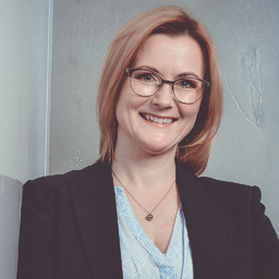 Dr. Cornelia Sennewald