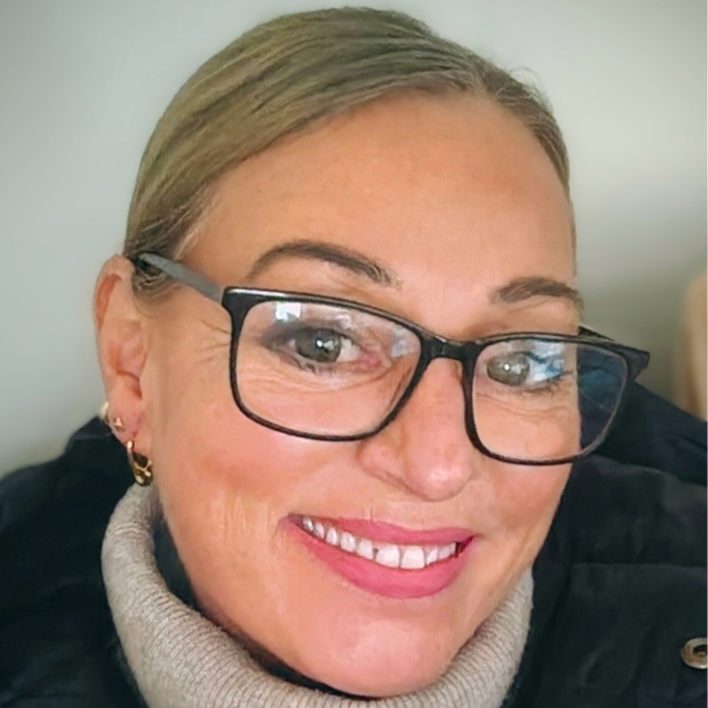 Stephanie Jensen Ausbildung und Berufserfahrung XING