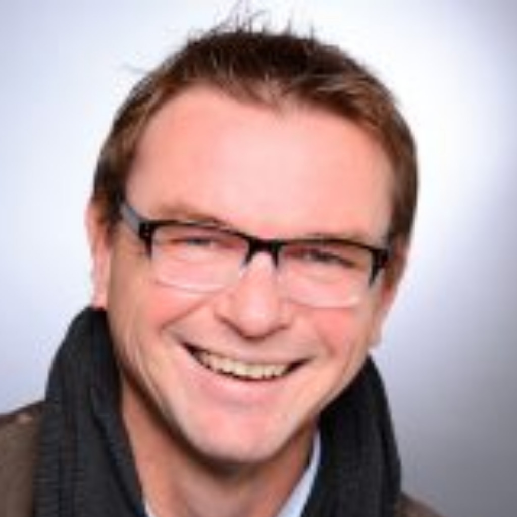 Walter Dietz Teamleitung Bewerbungscenter CompetenFactory XING