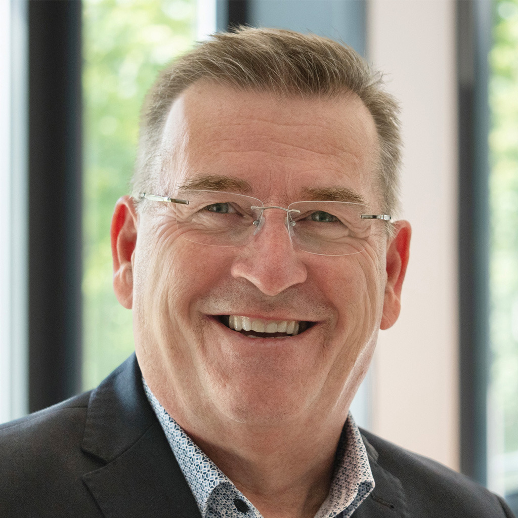 Wolfgang Schmidt Coach und Transformationsbegleiter mit über 25 Jahren Erfahrung FinKon