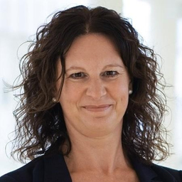 Susanne Woll