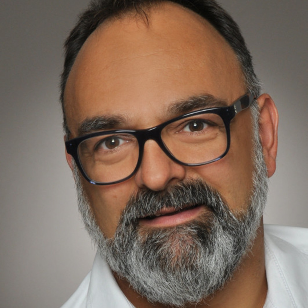 Joachim Matz Director IT Infrastructure & Operations Surgalign XING