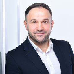 Damir Bota