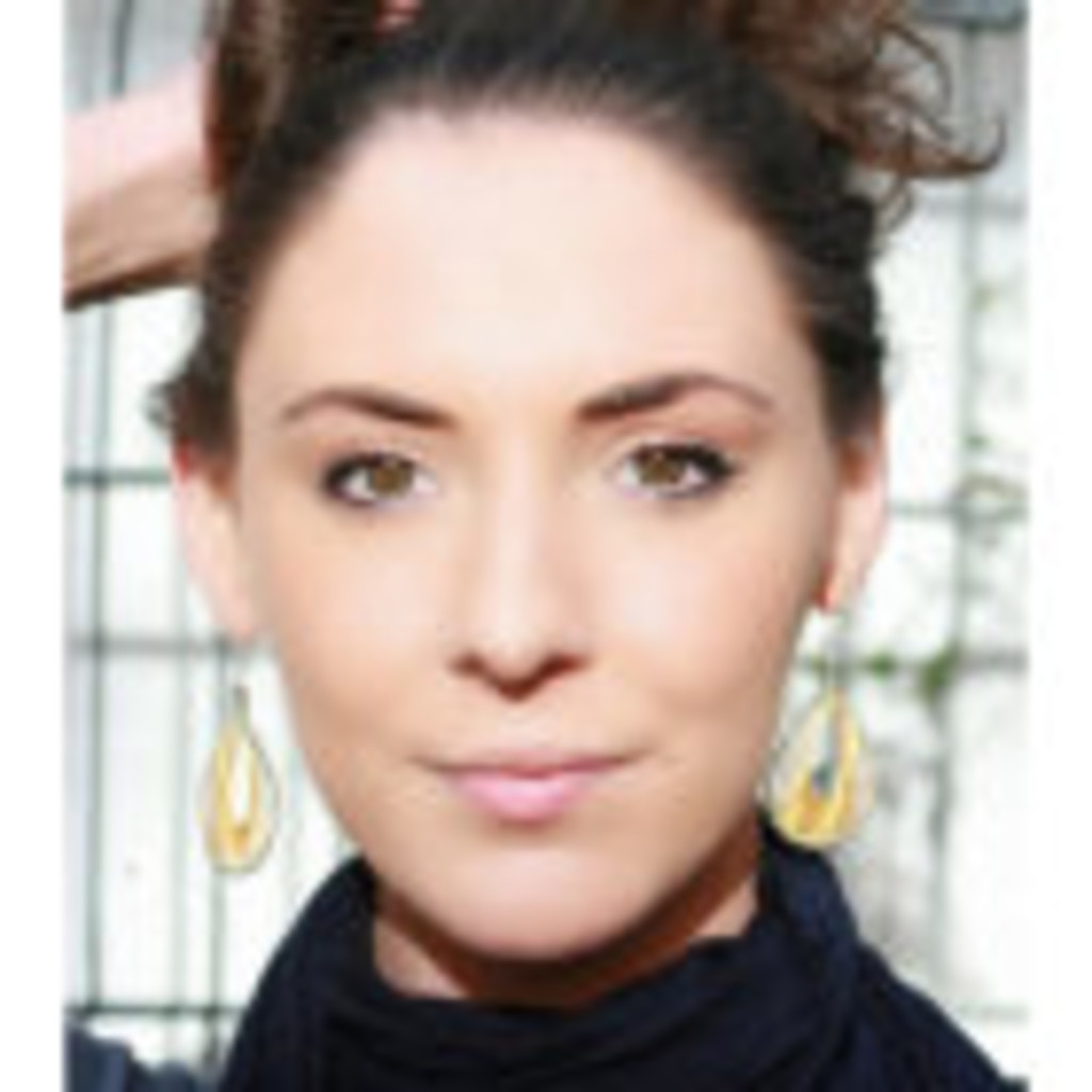 Mona Farzani Marketing und Vertrieb VWA XING