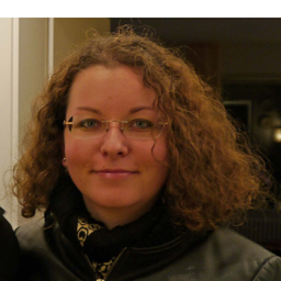 Profilbild Julia Meyer-Taffoureau