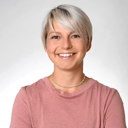 Julia Raith