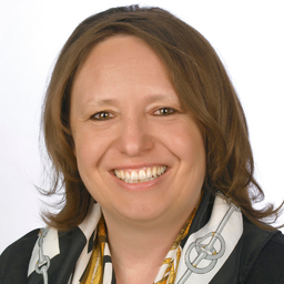 Dr. Claudia Wall