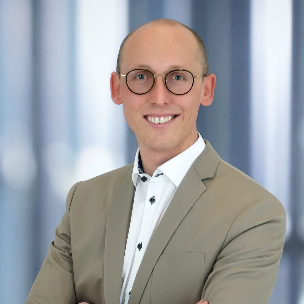 Lukas Koeble BWL Frankfurt University of Applied Sciences XING