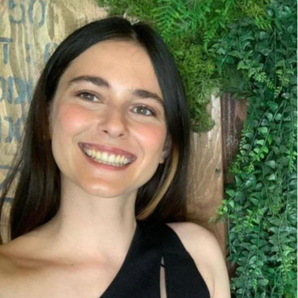 Aylin Bayram Business Analyst & Process Development Specialist