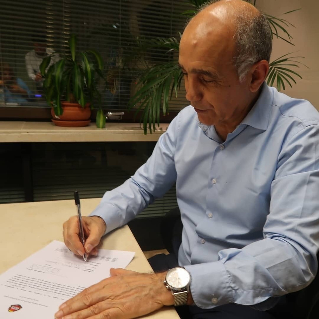 Prof. Henry bryan Forex Consultant JP Chase & Co XING