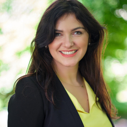 Karola Bess