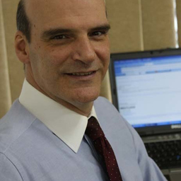Roberto Olivares