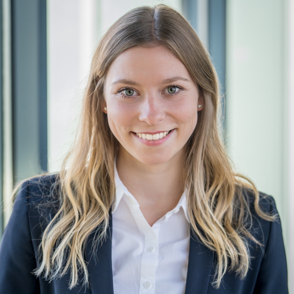 Luise Abraham Consultant INVERTO, A BCG Company XING