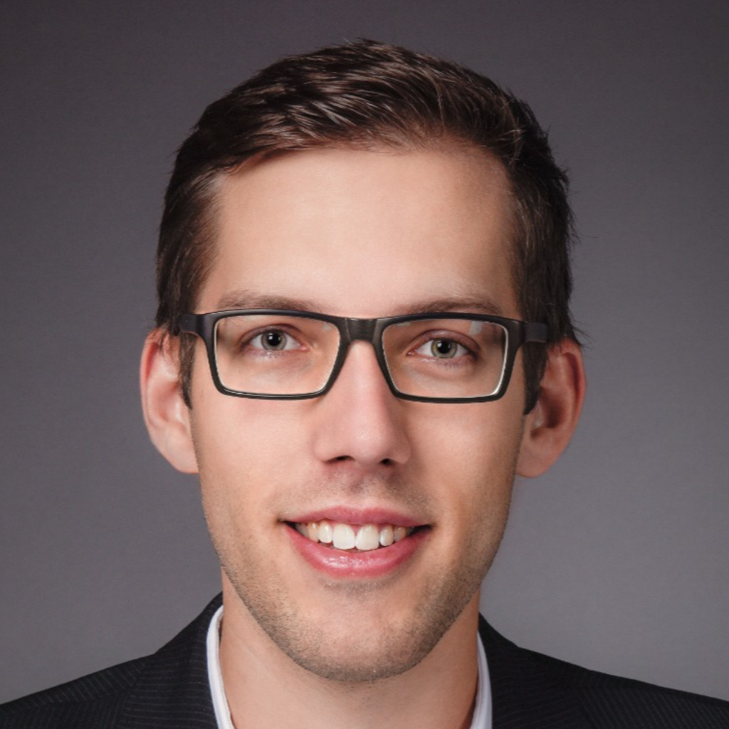 niklas-fuchs-consultant-information-services-group-xing