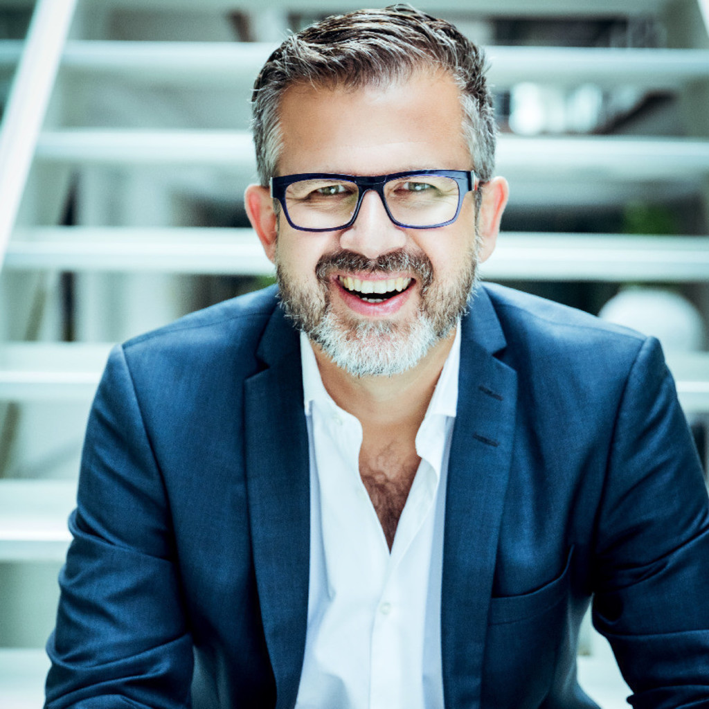 Carlos R. Zamorano Geschäftsführender Gesellschafter Purple Lemon