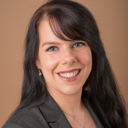 Dr. Franziska Solana Higuera