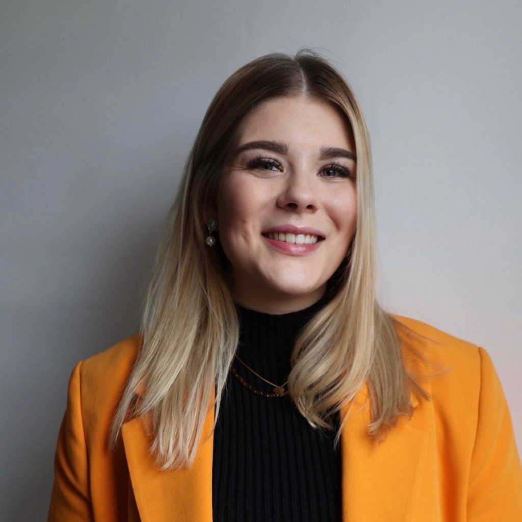 Emilia Wagener Wirtschaftspsychologie FOM Hochschule für Oekonomie