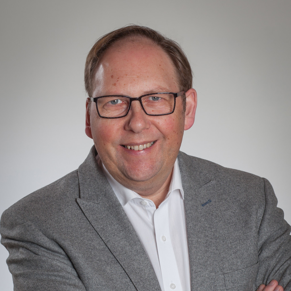 Peter Gruber MBA Geschäftsführer emotion sales gmbh XING