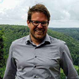 Dr. Thorsten Piper